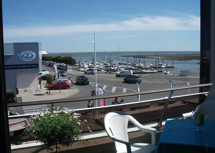 Les Huniers Apartment *